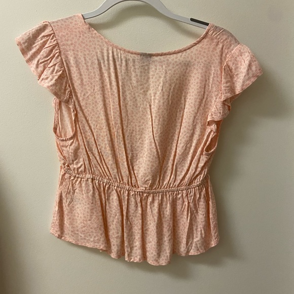NWOT Wild Fable Flutter Tie Front V-neck top. - Picture 7 of 8